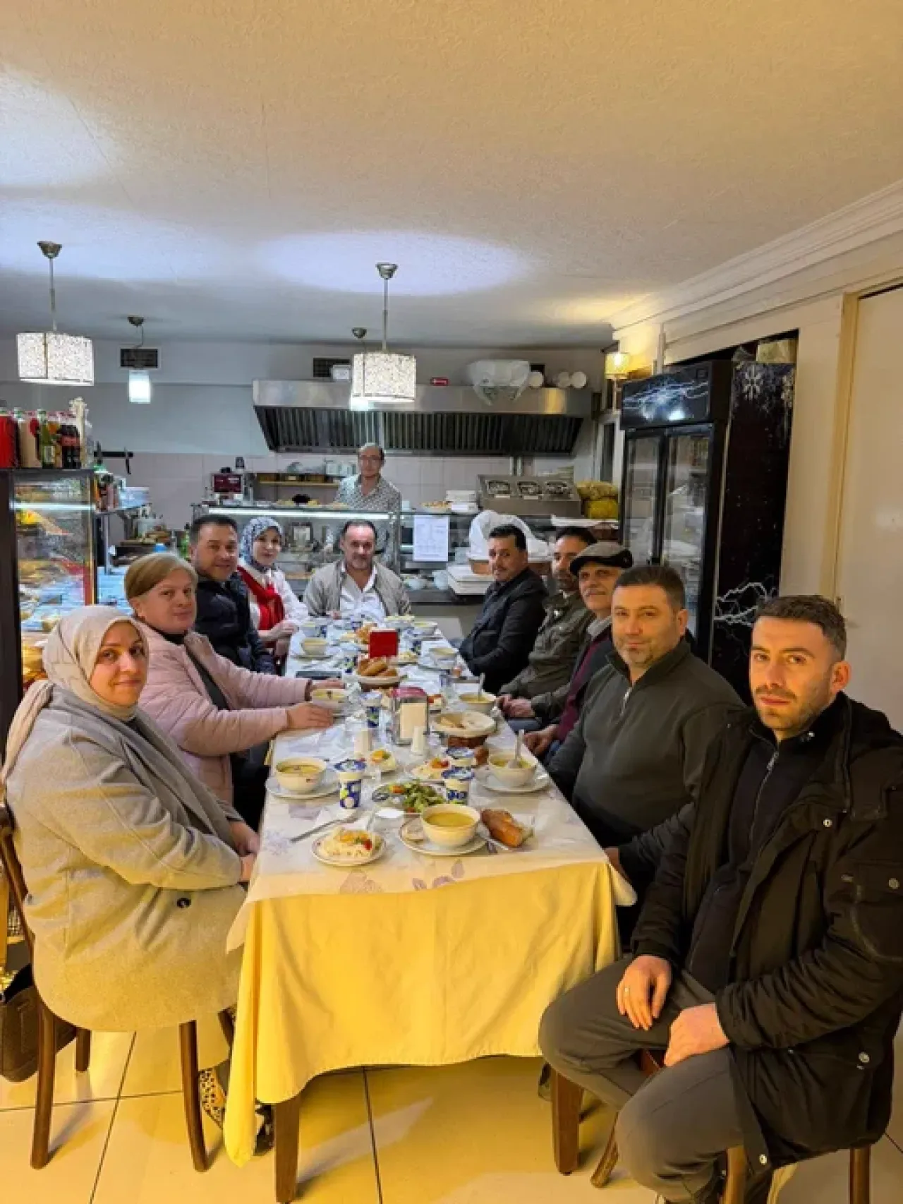 AK Parti Beyoğlu, Gümüşsuyu'nda Mahalle İftarı ve Kapı Kapı Ziyaret AK Parti Beyoğlu, Gümüşsuyu'nda Mahalle İftarı ve Kapı Kapı Ziyaret