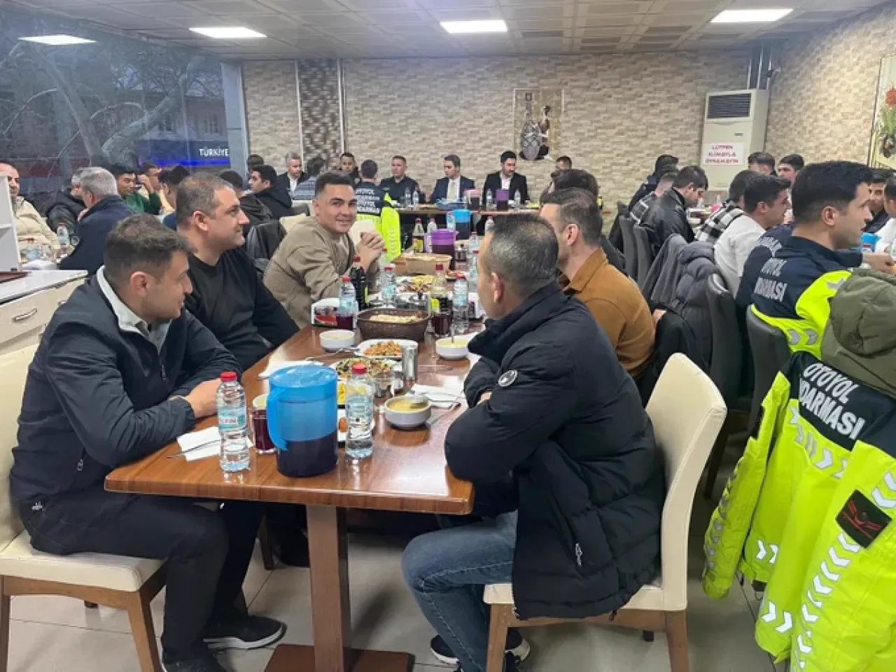 Pozantı'da Jandarma İftarında Kaymakamlık ve SYDV Buluşması Pozantı'da Jandarma İftarında Kaymakamlık ve SYDV Buluşması