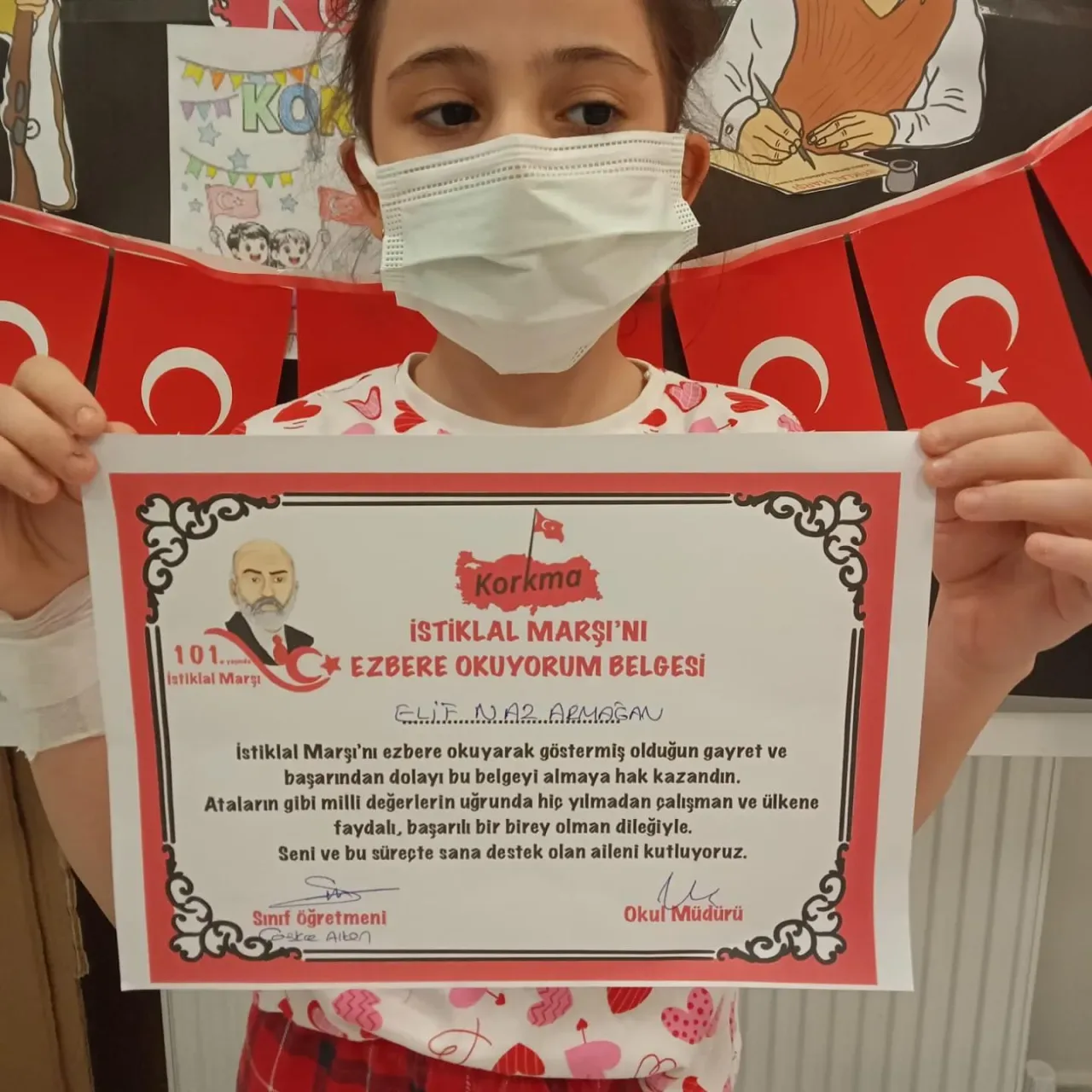 Çapa Hastane Sınıfı Öğrencilerinden 12 Mart'a Özel Anlamlı Etkinlik Çapa Hastane Sınıfı Öğrencilerinden 12 Mart'a Özel Anlamlı Etkinlik