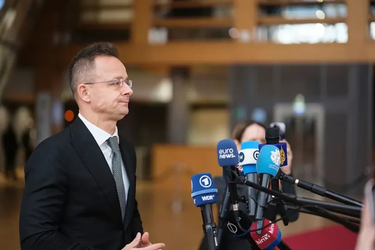 Macaristan, Ukrayna'nın Reddettiği Boru Hattı Görüşmeleri İçin Ekip Gönderdi Macaristan, Ukrayna'nın Reddettiği Boru Hattı Görüşmeleri İçin Ekip Gönderdi