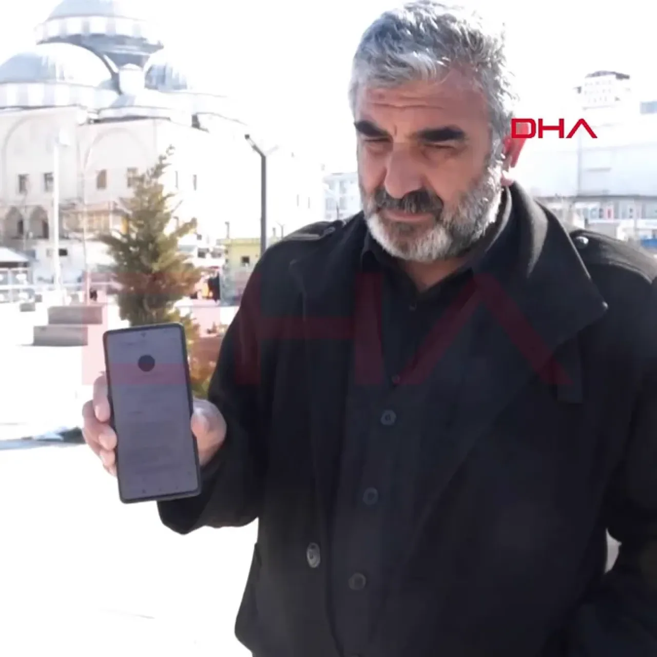 Rojin Kabaiş'in Babası Nizamettin Kabaiş'ten Çağrı: "Can Güvenliğimiz Yok" Rojin Kabaiş'in Babası Nizamettin Kabaiş'ten Çağrı: "Can Güvenliğimiz Yok"