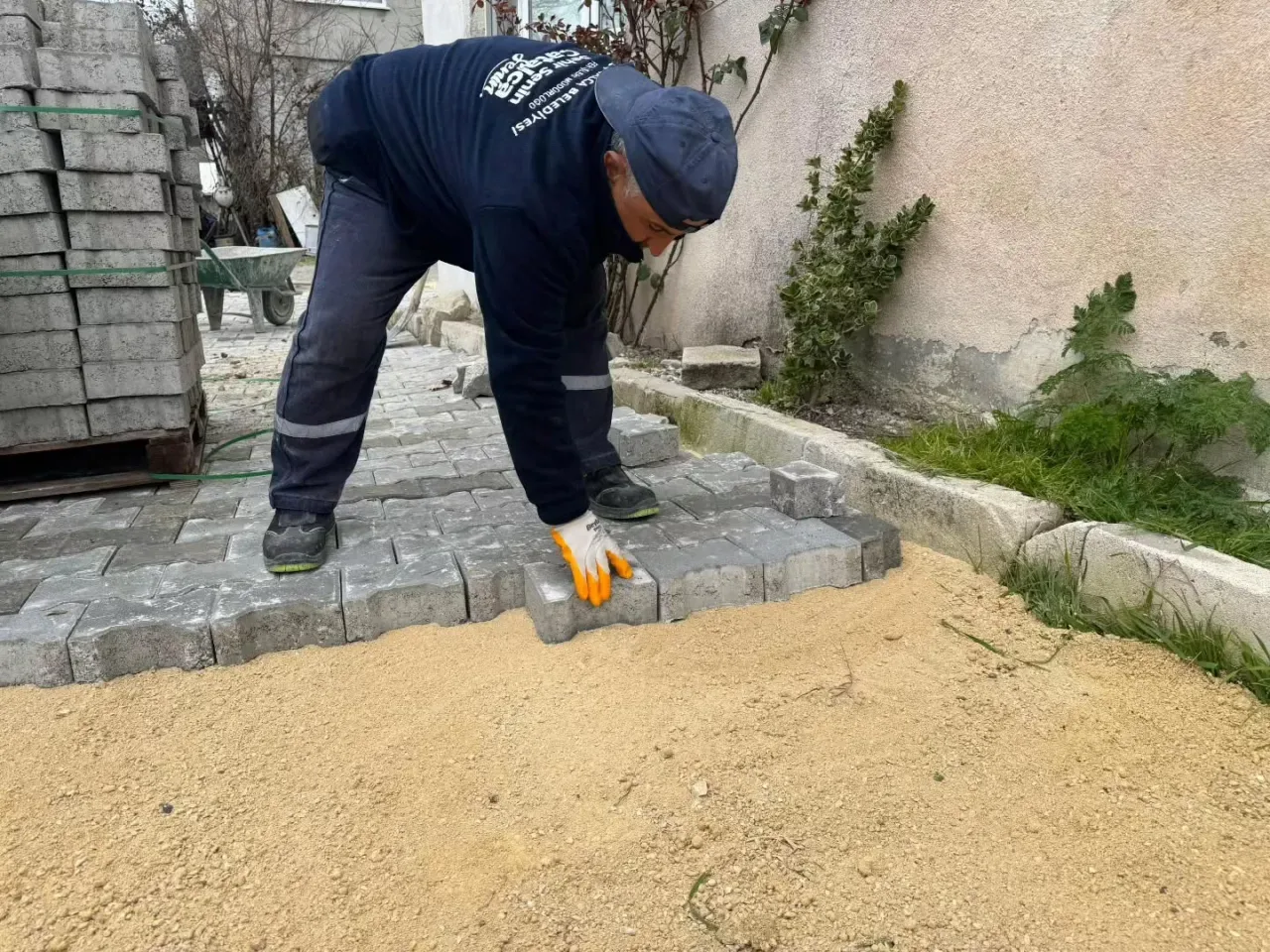 Çatalca'da Kaldırım ve Parke Taşı Seferberliği Çatalca'da Kaldırım ve Parke Taşı Seferberliği