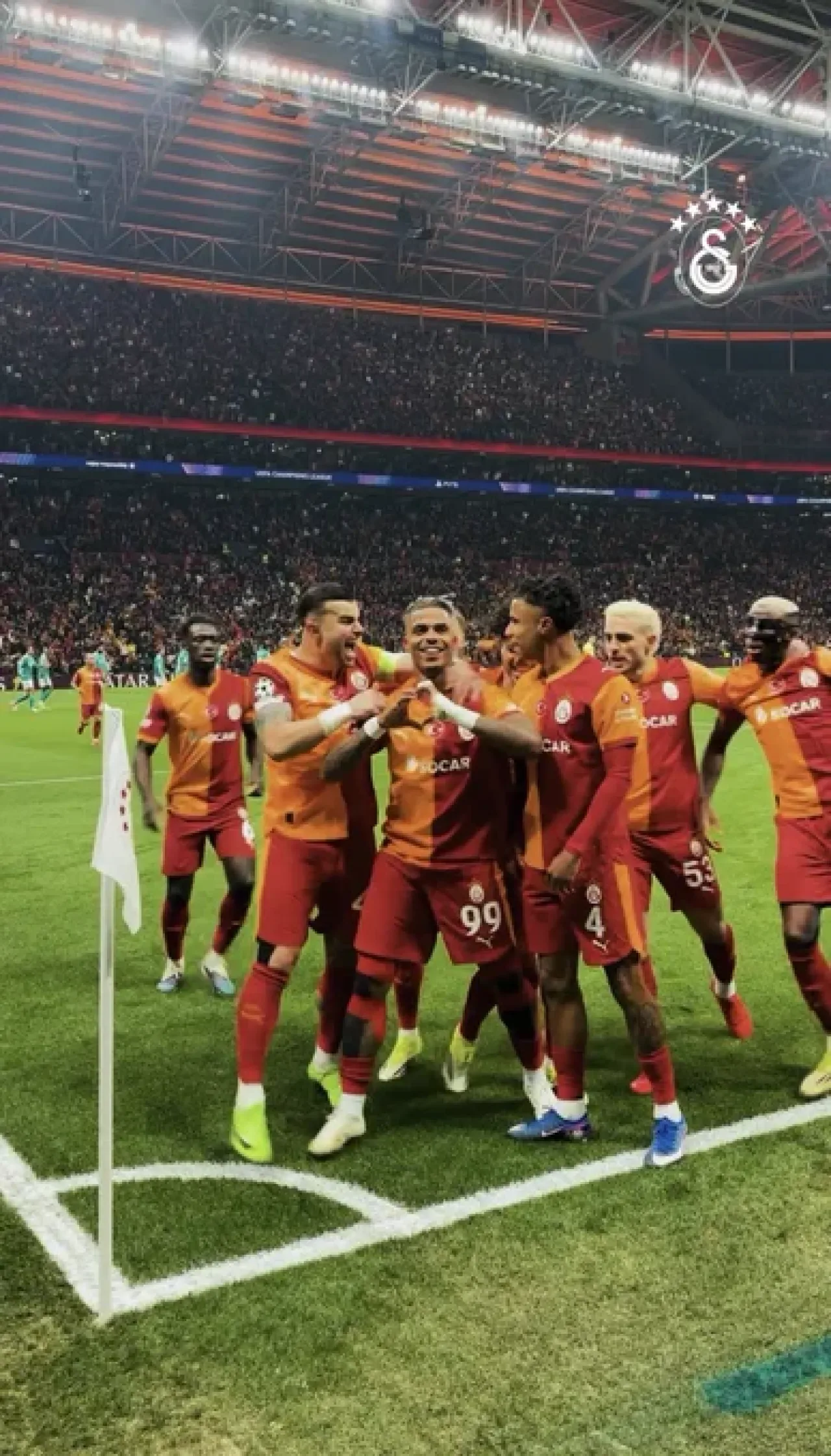 Galatasaray, Lemina'nın Golüyle Liverpool'u Devirdi, Ali Sami Yen Coşkusu Galatasaray, Lemina'nın Golüyle Liverpool'u Devirdi, Ali Sami Yen Coşkusu