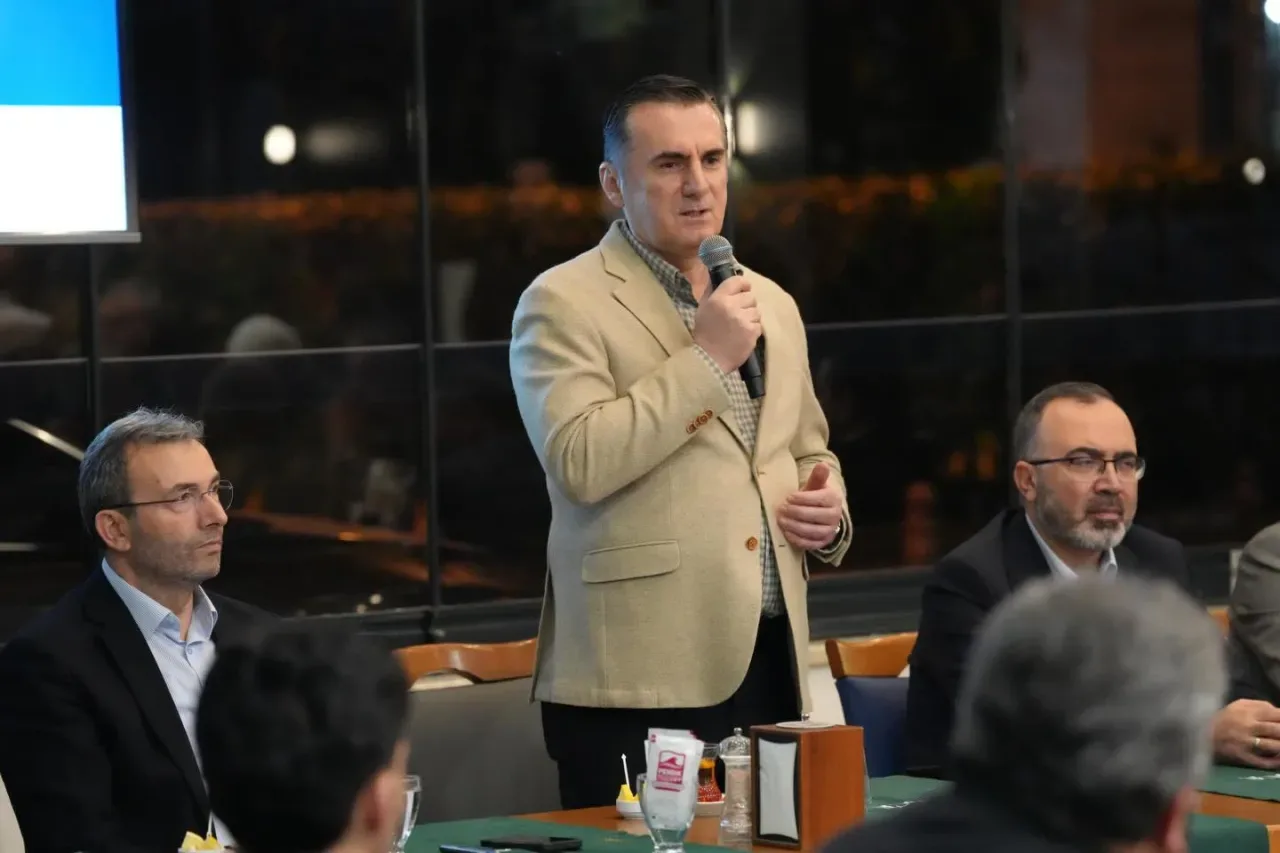 Pendik'te Ramazan Sahurunda Protokol ve Din Görevlileri Buluşması Pendik'te Ramazan Sahurunda Protokol ve Din Görevlileri Buluşması