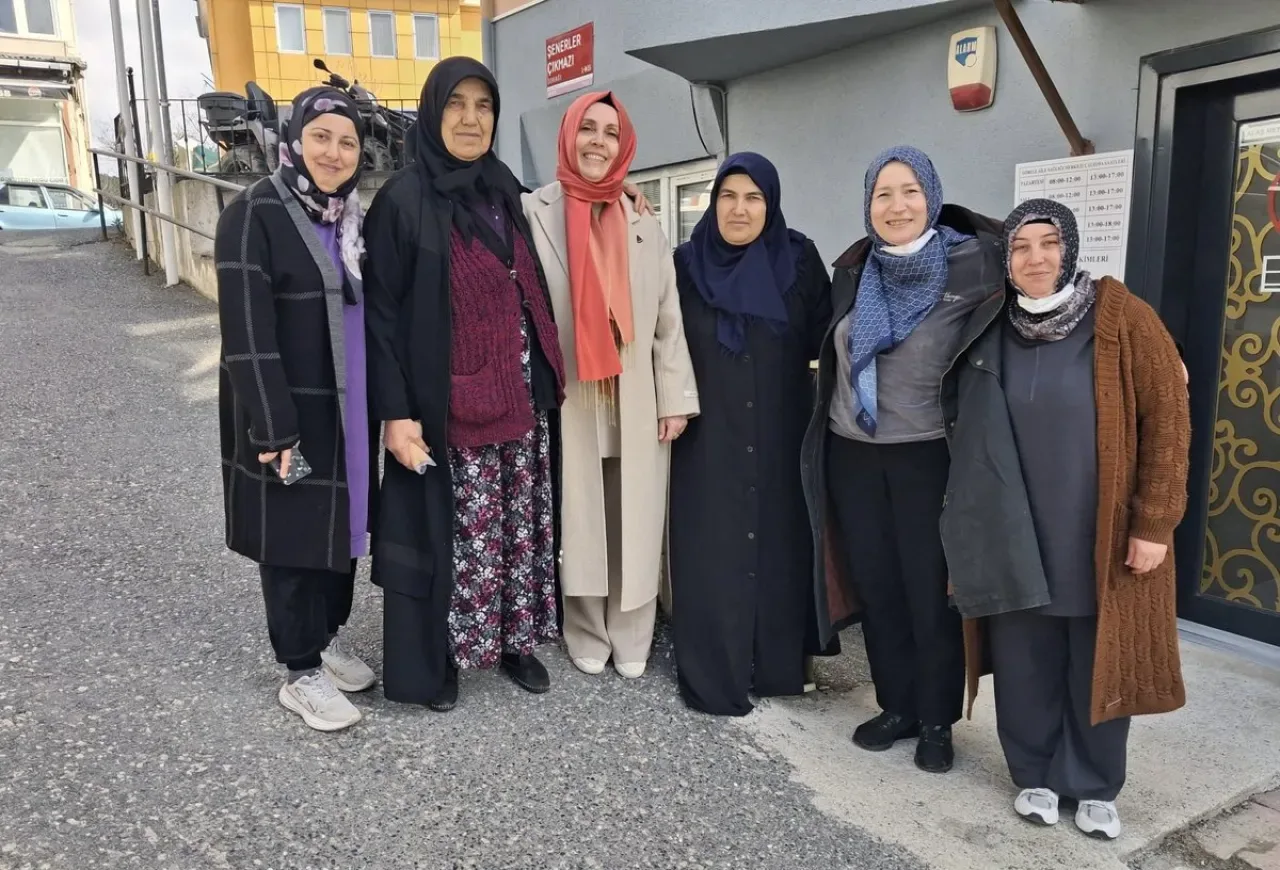 AK Parti Kadın Kolları Beykoz'da Ramazan Bereketini Paylaştı AK Parti Kadın Kolları Beykoz'da Ramazan Bereketini Paylaştı
