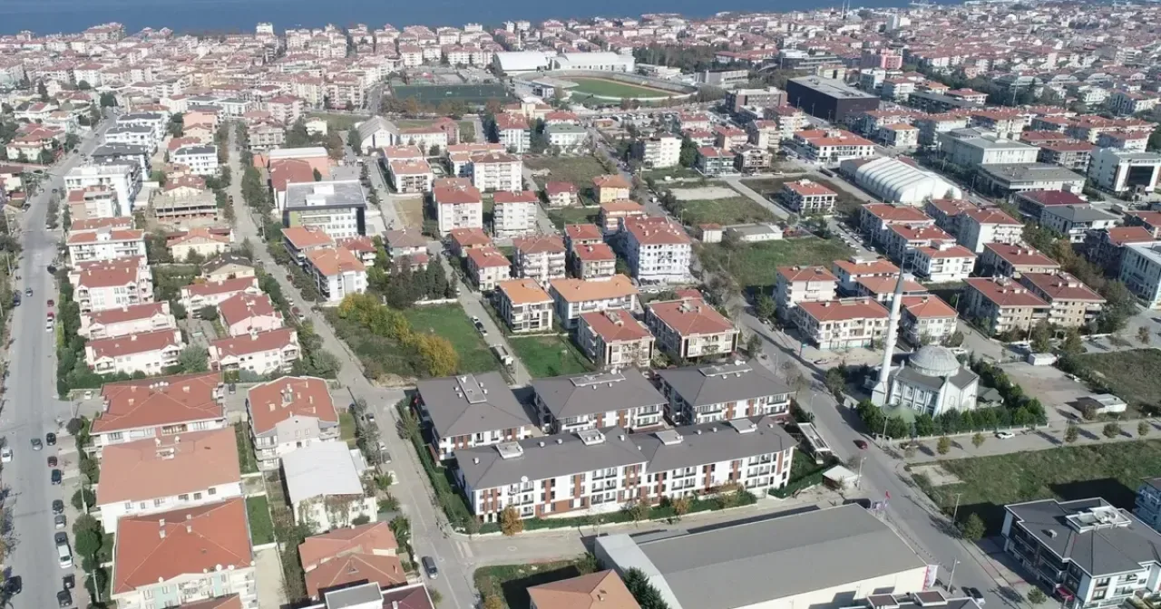 Yalova'da Şubat 2026'da Konut Satışları: 1042 Adet ile TR42'de Üçüncü Sırada Yalova'da Şubat 2026'da Konut Satışları: 1042 Adet ile TR42'de Üçüncü Sırada