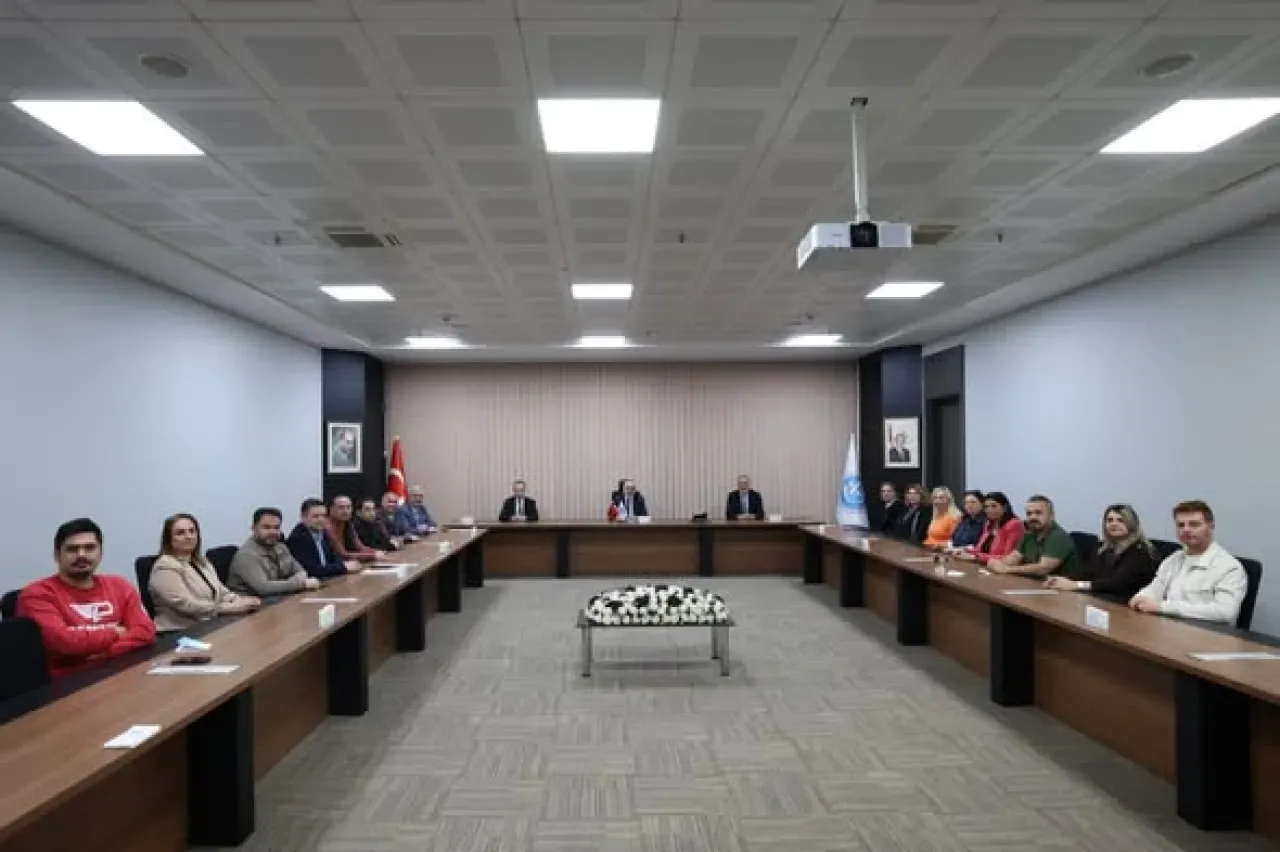 Kayseri Üniversitesi Rektörü, Kalite ve Akreditasyon Çalışmalarını Değerlendirdi Kayseri Üniversitesi Rektörü, Kalite ve Akreditasyon Çalışmalarını Değerlendirdi