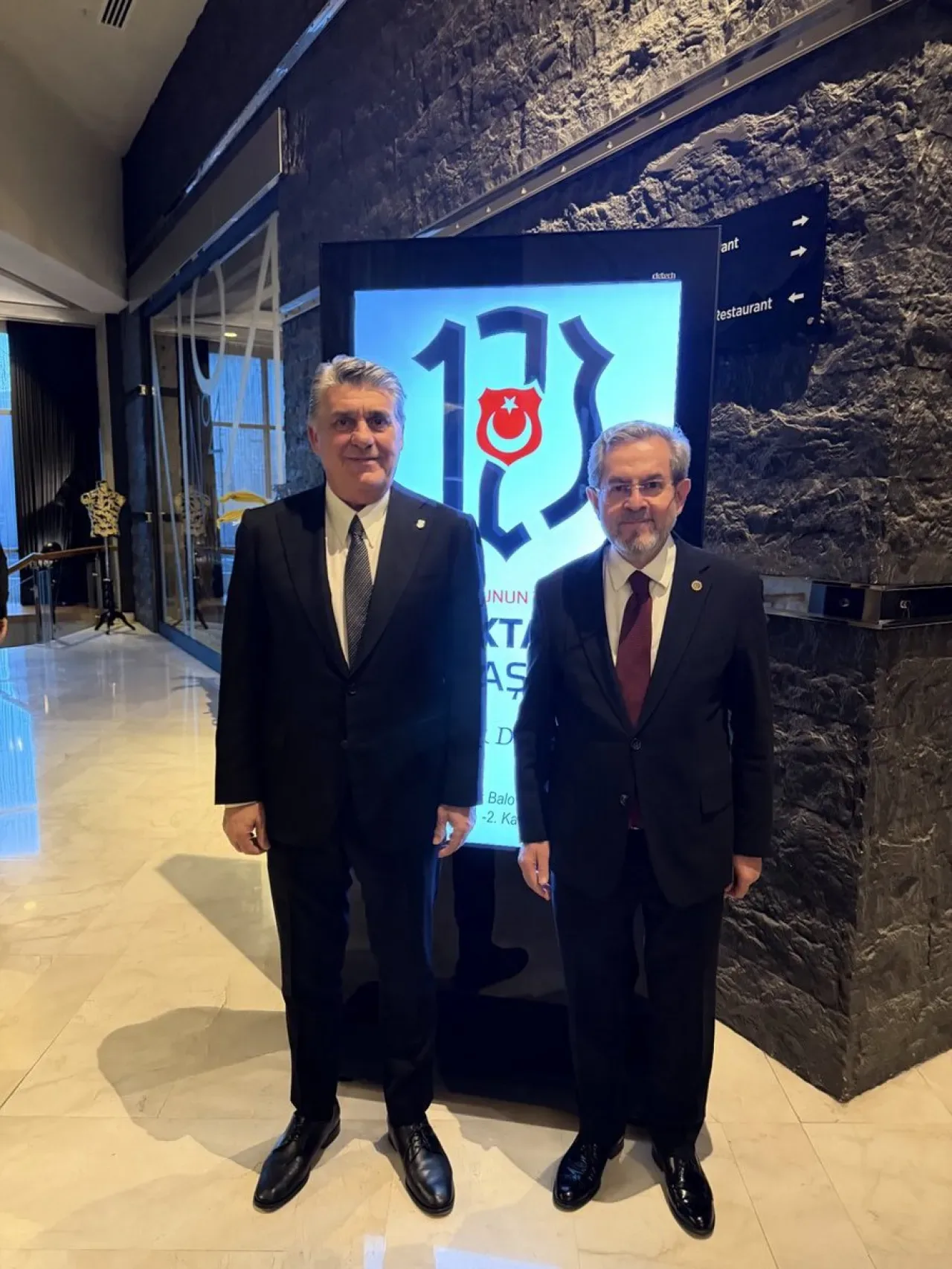 Necdet Ünüvar, Beşiktaş'ın İftar Programına Katıldı Necdet Ünüvar, Beşiktaş'ın İftar Programına Katıldı