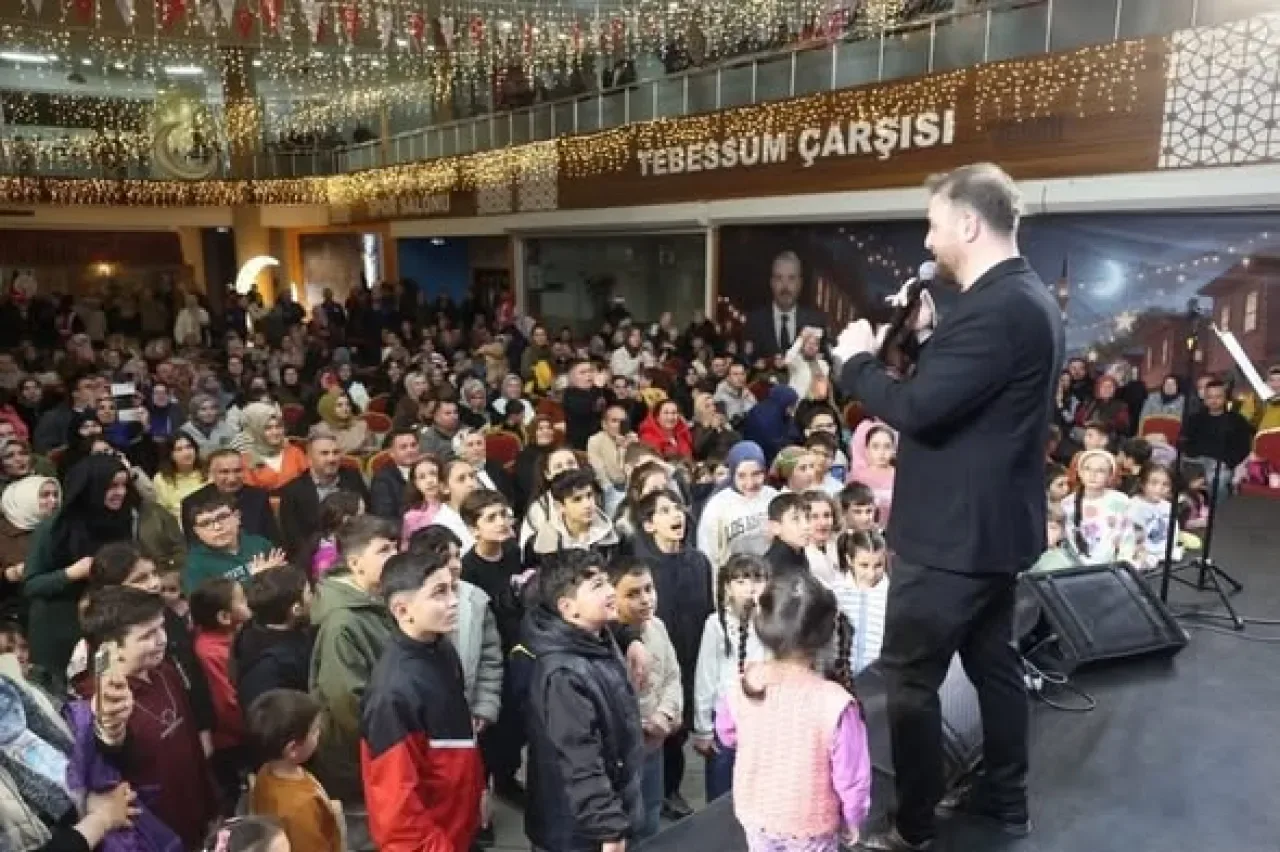 Pursaklar'da Ramazan Coşkusu: Mustafa Sevim ile Maneviyat Dolu Akşam Pursaklar'da Ramazan Coşkusu: Mustafa Sevim ile Maneviyat Dolu Akşam