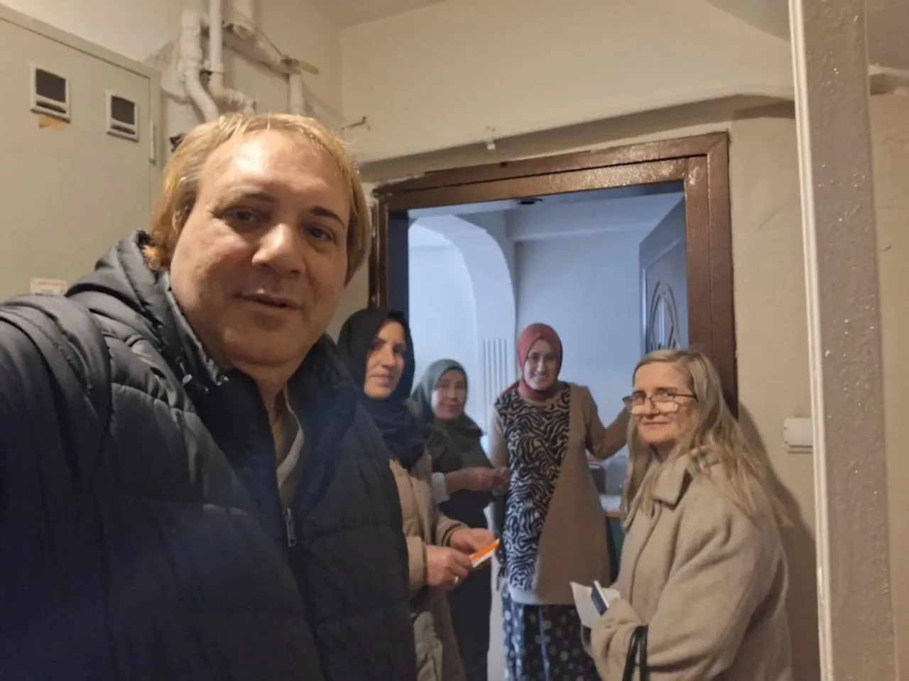 Maltepe'de AK Parti Ramazan Coşkusu: İftar Öncesi Saha Ziyaretleri Maltepe'de AK Parti Ramazan Coşkusu: İftar Öncesi Saha Ziyaretleri