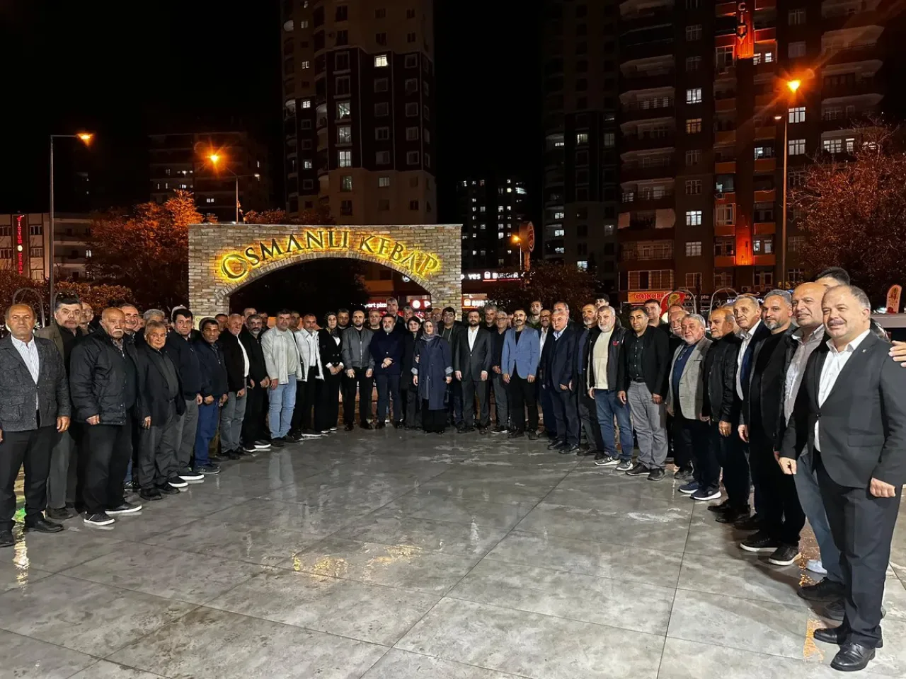 Adana Milletvekili Tamer Dağlı, Yüreğir'de Mahalle Başkanlarıyla İftarda Buluştu Adana Milletvekili Tamer Dağlı, Yüreğir'de Mahalle Başkanlarıyla İftarda Buluştu