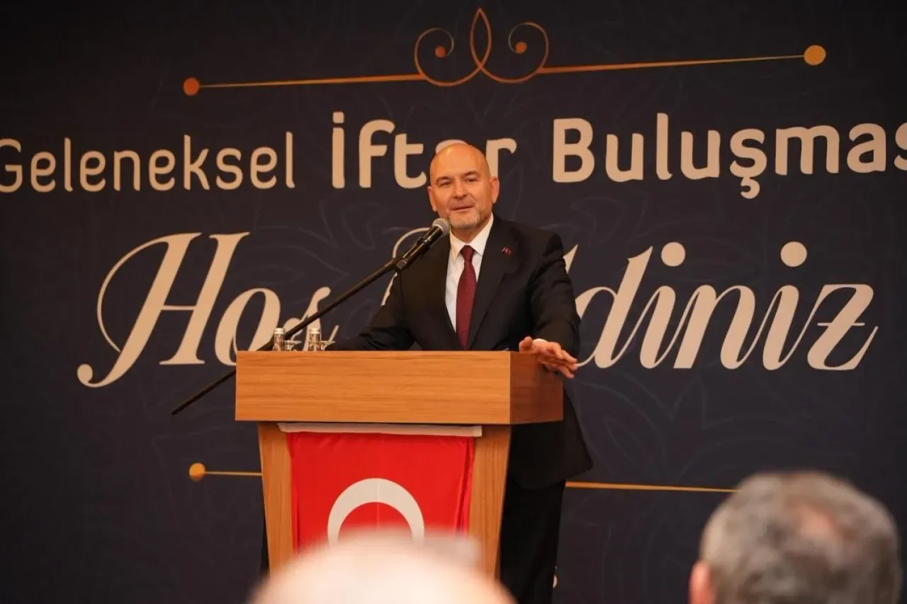 Süleyman Soylu'dan Demokratlar Platformu İftarında Anlamlı Mesaj: "Ramazan'ın Bereketini Paylaştık" Süleyman Soylu'dan Demokratlar Platformu İftarında Anlamlı Mesaj: "Ramazan'ın Bereketini Paylaştık"