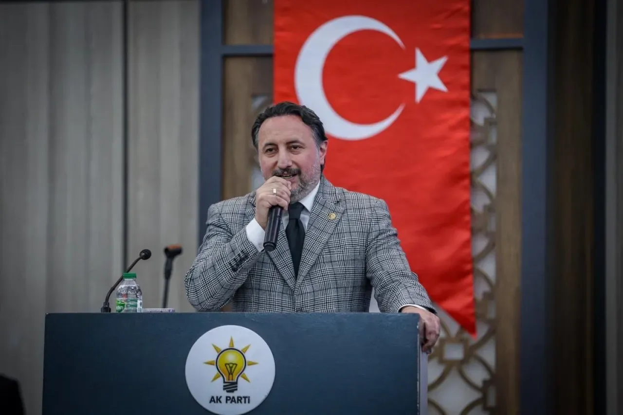 Karayel'den Gaziantep'te Vefa İftarı: "Geceyi Gündüz Etmeye Devam" Karayel'den Gaziantep'te Vefa İftarı: "Geceyi Gündüz Etmeye Devam"