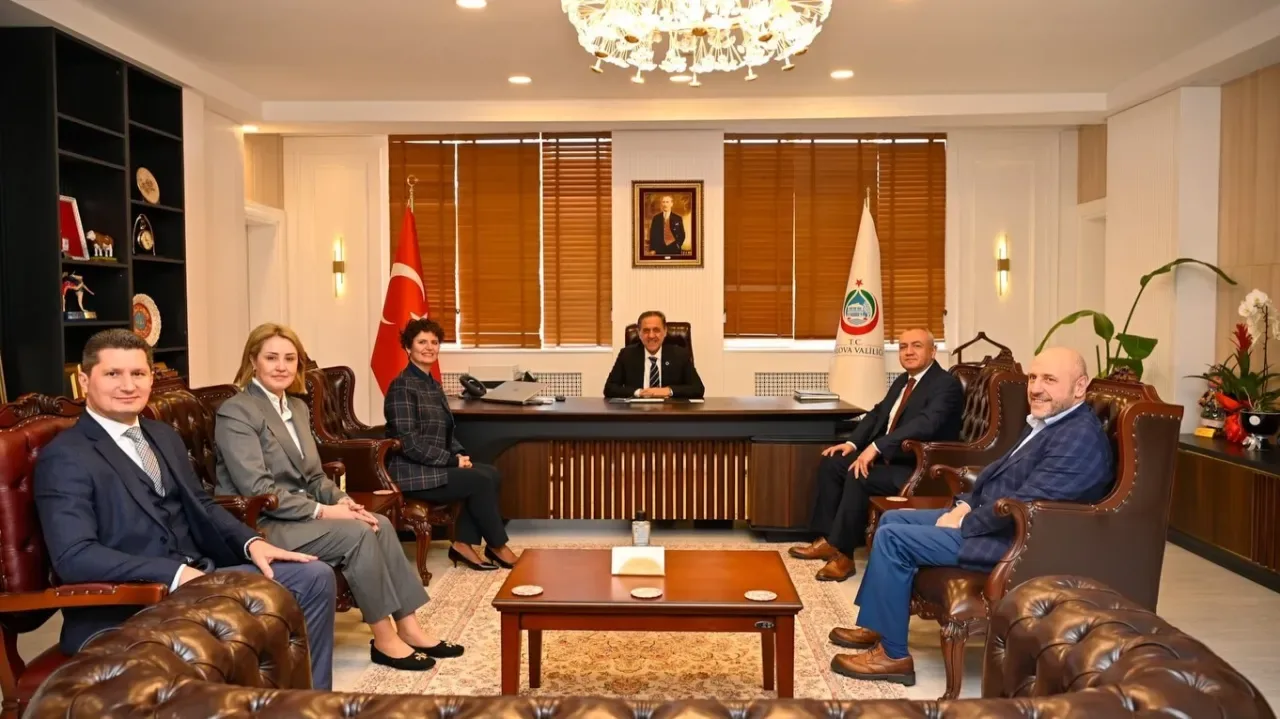 AKSA ve YALKİM OSB Yönetimi Vali Ahmet Hamdi Usta'yı Ziyaret Etti AKSA ve YALKİM OSB Yönetimi Vali Ahmet Hamdi Usta'yı Ziyaret Etti