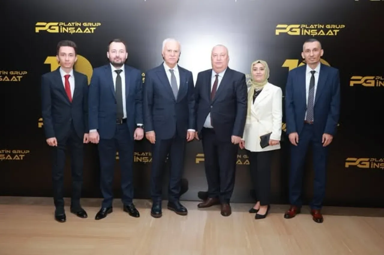 İYİ Partili Aydın, Platin Grup'un İftarında Siyaset ve İş Dünyasını Buluşturdu İYİ Partili Aydın, Platin Grup'un İftarında Siyaset ve İş Dünyasını Buluşturdu