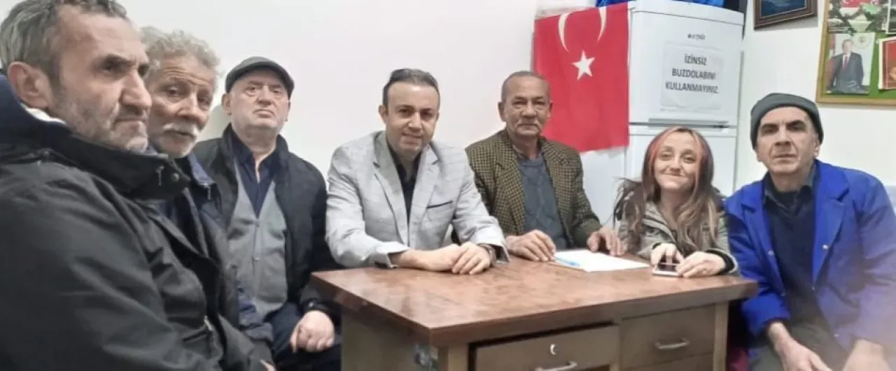 AK Parti Beyoğlu, Kuloğlu ve Katip Mustafa Çelebi Mahallelerinde Yönetim Toplantısı Gerçekleştirdi AK Parti Beyoğlu, Kuloğlu ve Katip Mustafa Çelebi Mahallelerinde Yönetim Toplantısı Gerçekleştirdi
