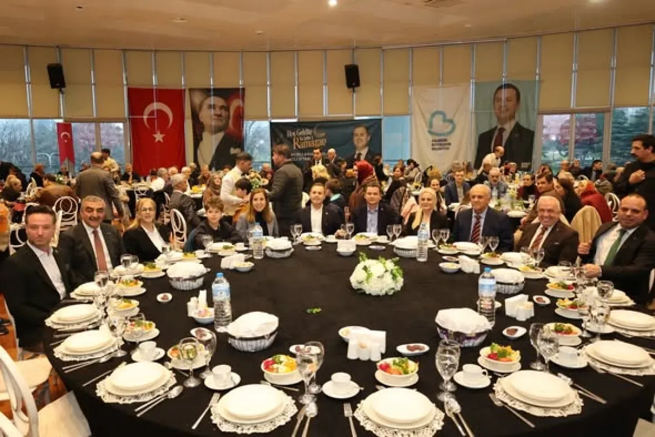 Balya Belediye Başkanı, Hemşehrileriyle İftarda Buluştu Balya Belediye Başkanı, Hemşehrileriyle İftarda Buluştu