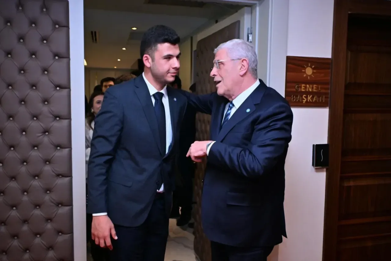 İYİ Parti Gençlik Kolları'nda Hazar Ak'a Yeni Görev İYİ Parti Gençlik Kolları'nda Hazar Ak'a Yeni Görev