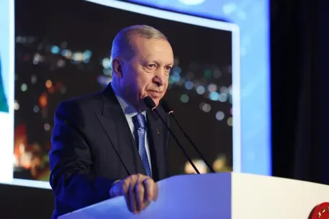 Konya Sağlık Ekibi, Cumhurbaşkanı'nın Katıldığı Törende Bakan'dan Teşekkür Belgesi Aldı