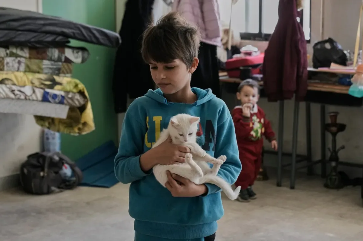Lübnan'da İsrail Saldırıları: 800 Bin Kişi Evlerini Terk Etti Lübnan'da İsrail Saldırıları: 800 Bin Kişi Evlerini Terk Etti