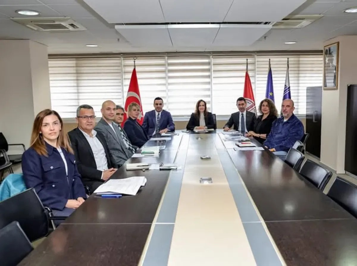 İzmir'de Hayvan Hakları İçin Tarihi İşbirliği: Doğal Yaşam Alanı Geliyor İzmir'de Hayvan Hakları İçin Tarihi İşbirliği: Doğal Yaşam Alanı Geliyor