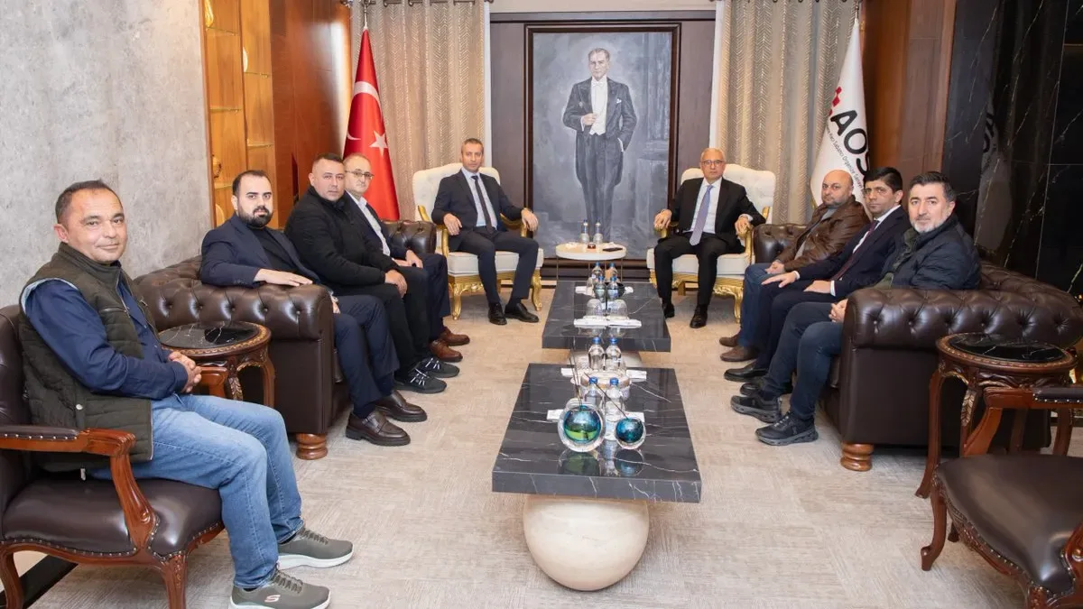 Adana ve Kayseri'den Sanayide Gönül Köprüsü: AOSB Başkanı Ziyaret Edildi Adana ve Kayseri'den Sanayide Gönül Köprüsü: AOSB Başkanı Ziyaret Edildi