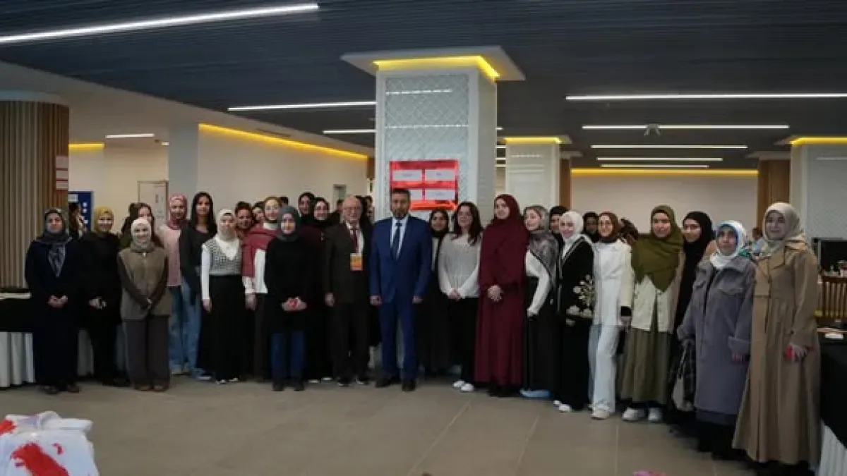Bandırma 17 Eylül'de Ramazan Coşkusu: İlahî İzler Sergisi ve İftar Programı Bandırma 17 Eylül'de Ramazan Coşkusu: İlahî İzler Sergisi ve İftar Programı