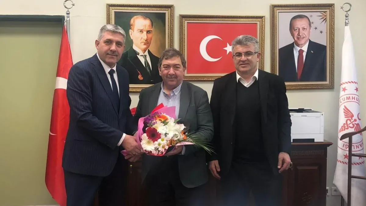 AK Parti Silivri Tıp Bayramı’nda Sağlık Çalışanlarını Ziyaret Etti AK Parti Silivri Tıp Bayramı’nda Sağlık Çalışanlarını Ziyaret Etti