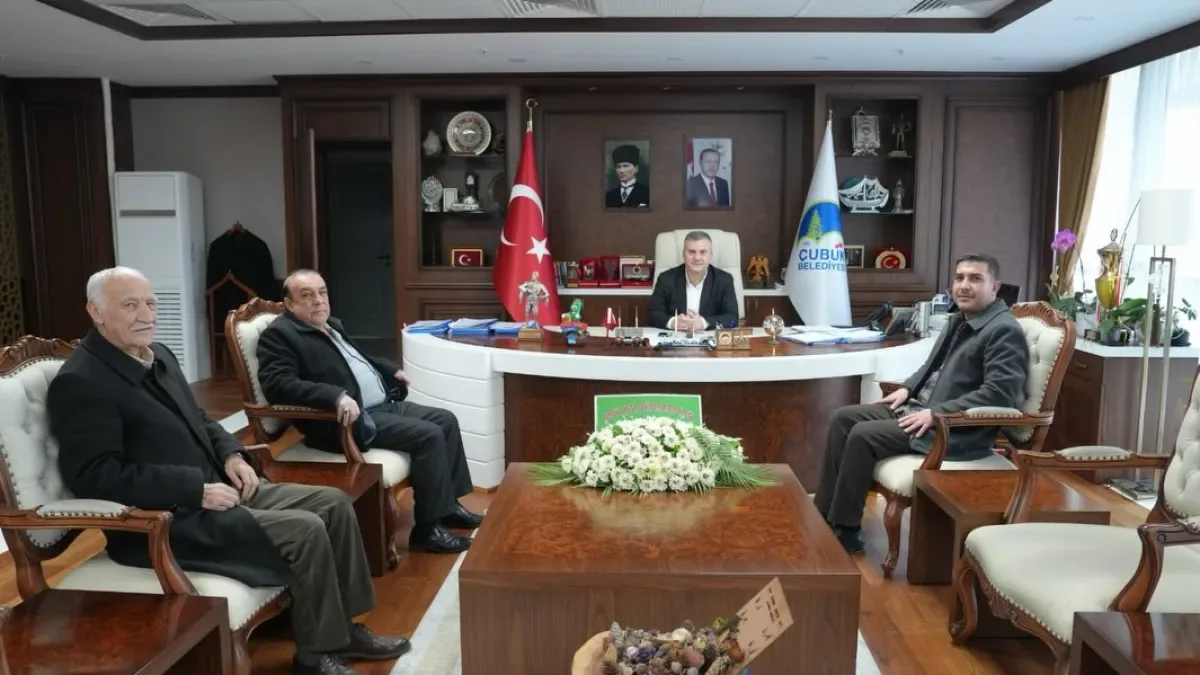 Sonay Sürücü Kursu Yönetimi, Çubuk Belediye Başkanı Baki Demirbaş'ı Ziyaret Etti Sonay Sürücü Kursu Yönetimi, Çubuk Belediye Başkanı Baki Demirbaş'ı Ziyaret Etti