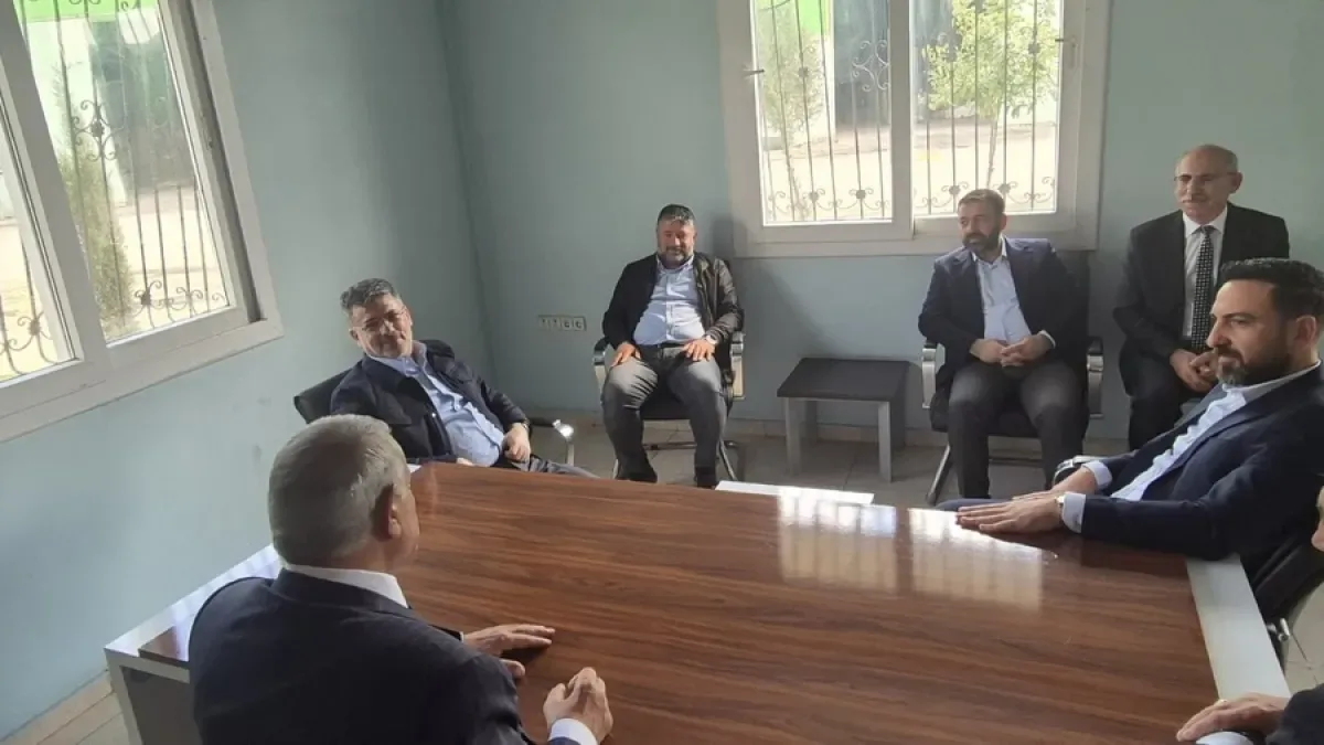 Adana'da Geri Dönüşüm Sektörüne Destek Ziyareti: AK Partili Aytek'ten Sürdürülebilir Kalkınma Vurgusu Adana'da Geri Dönüşüm Sektörüne Destek Ziyareti: AK Partili Aytek'ten Sürdürülebilir Kalkınma Vurgusu