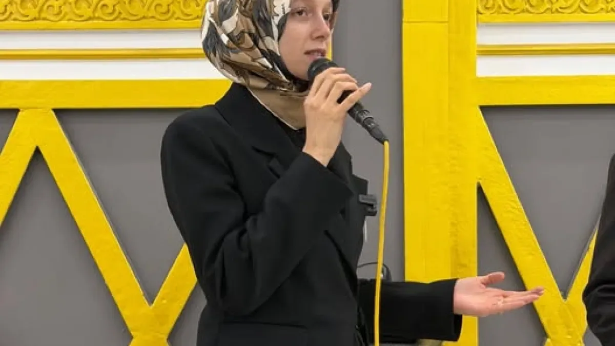 Zehranur Aydemir Diyarbakır'da Hemşehrileriyle Ramazan İftarında Buluştu Zehranur Aydemir Diyarbakır'da Hemşehrileriyle Ramazan İftarında Buluştu