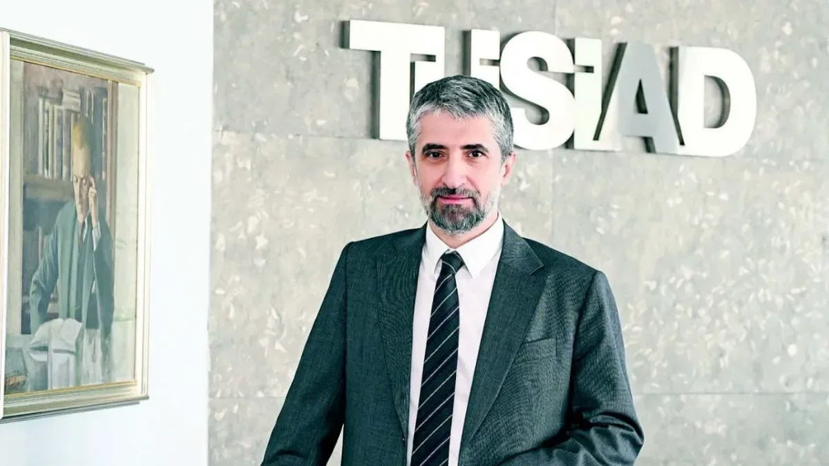 TÜSİAD Başkanı Diren: Yapısal Dönüşüm İçin Kamu Rehberliği Şart TÜSİAD Başkanı Diren: Yapısal Dönüşüm İçin Kamu Rehberliği Şart
