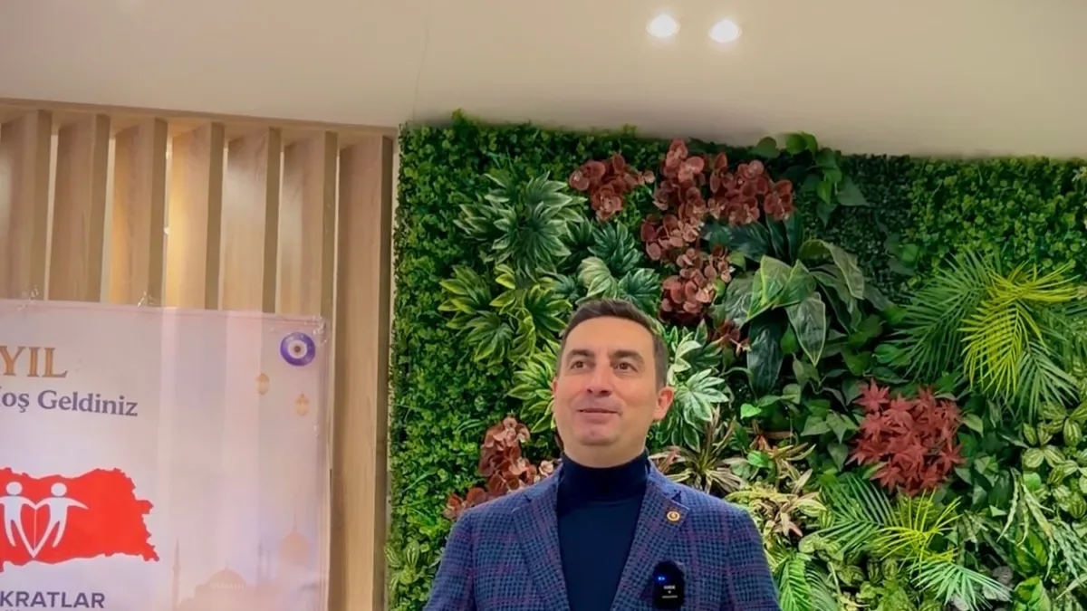 İYİ Parti'li Burak Akburak, Genç Demokratlar'ın 25. Yıl İftarında Buluştu: Yeni ve Eski Yönetimden Mesajlar İYİ Parti'li Burak Akburak, Genç Demokratlar'ın 25. Yıl İftarında Buluştu: Yeni ve Eski Yönetimden Mesajlar