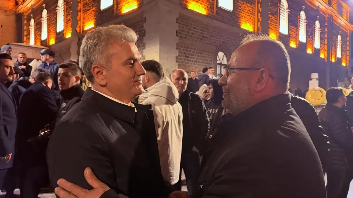 AK Parti Balıkesir'de Kadir Gecesi Coşkusu: Milletvekili Canbey Hemşehrilerini Tebrik Etti AK Parti Balıkesir'de Kadir Gecesi Coşkusu: Milletvekili Canbey Hemşehrilerini Tebrik Etti
