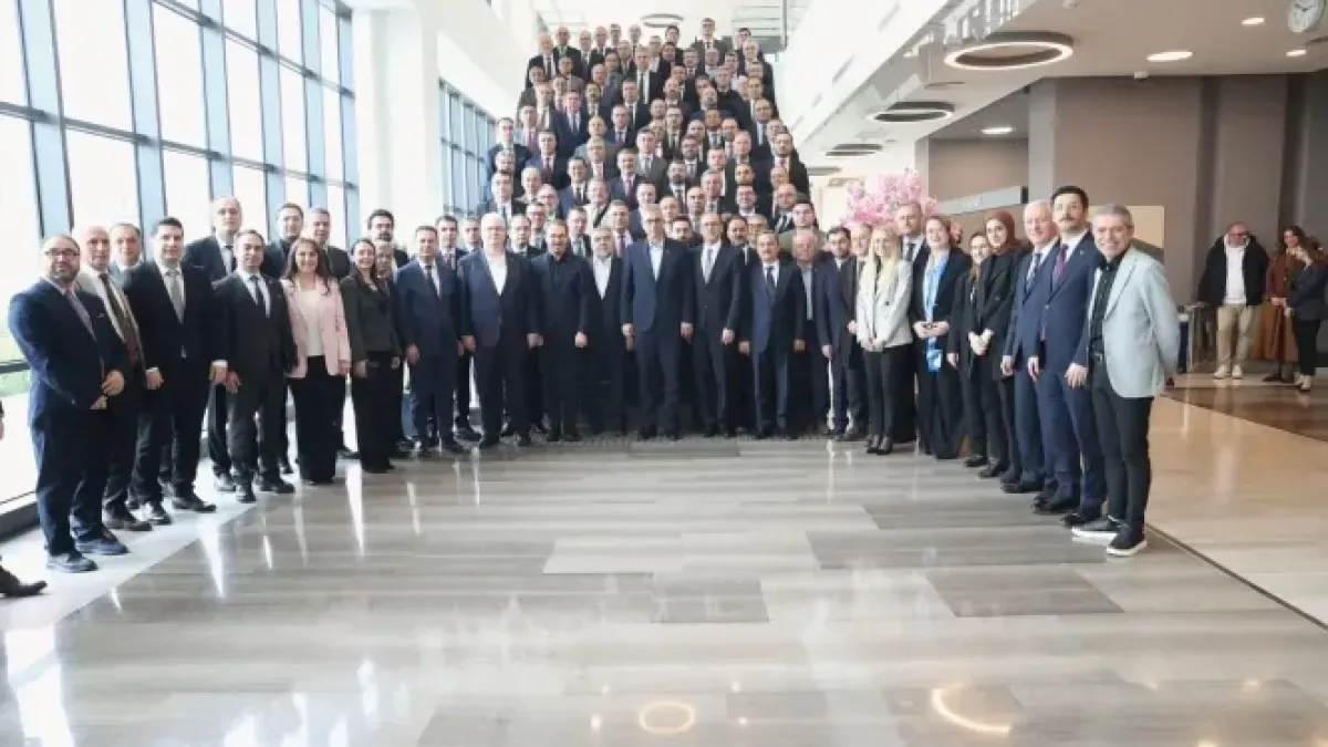 İl Sağlık Müdürleri Toplantısı İstanbul'da Yapıldı: Sağlık Hizmetlerinin Geleceği ve Yatırım Planları Masaya Yatırıldı İl Sağlık Müdürleri Toplantısı İstanbul'da Yapıldı: Sağlık Hizmetlerinin Geleceği ve Yatırım Planları Masaya Yatırıldı