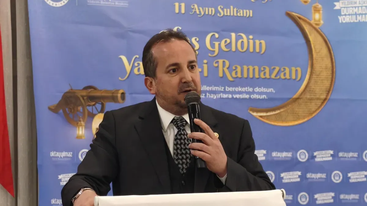 AK Partili Refik Özen, Kadir Gecesi'ni Kuzey Makedonya'da Kardeşlerle Karşıladı AK Partili Refik Özen, Kadir Gecesi'ni Kuzey Makedonya'da Kardeşlerle Karşıladı