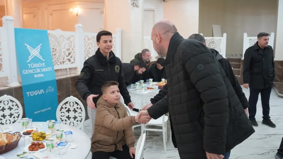 Orhangazi Belediye Başkanı Bekir Aydın, TÜGVA İftarında Protokolle Buluştu Orhangazi Belediye Başkanı Bekir Aydın, TÜGVA İftarında Protokolle Buluştu
