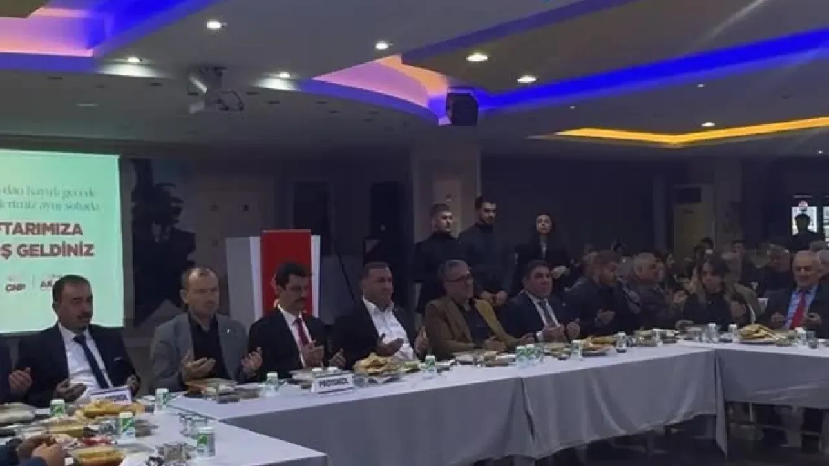 CHP Bağcılar'da Kadir Gecesi Buluşması: Birlik ve Dayanışma Vurgusu CHP Bağcılar'da Kadir Gecesi Buluşması: Birlik ve Dayanışma Vurgusu