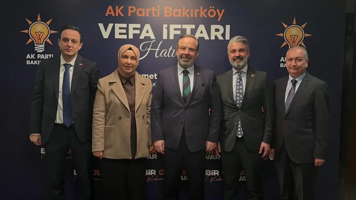 Halis Dalkılıç Bakırköy'de İftar Sofrasında: AK Parti Teşkilatıyla Ramazan Buluşması Halis Dalkılıç Bakırköy'de İftar Sofrasında: AK Parti Teşkilatıyla Ramazan Buluşması
