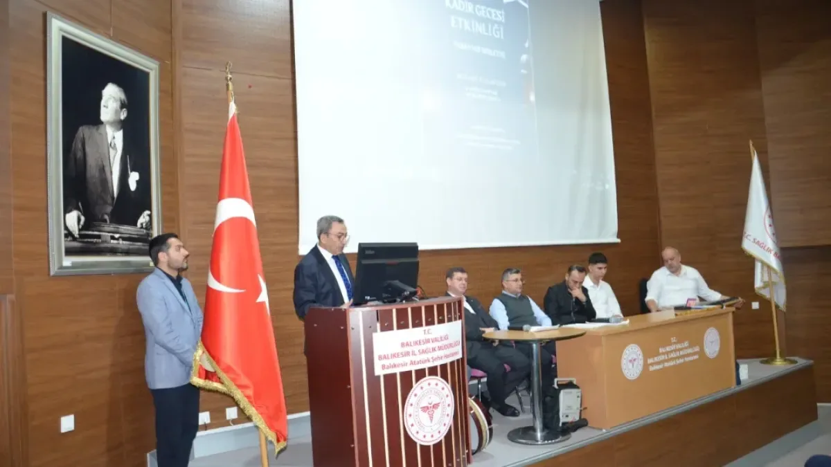 Balıkesir'de Kadir Gecesi'nde Sağlık Çalışanlarına Manevi Destek Programı Düzenlendi Balıkesir'de Kadir Gecesi'nde Sağlık Çalışanlarına Manevi Destek Programı Düzenlendi
