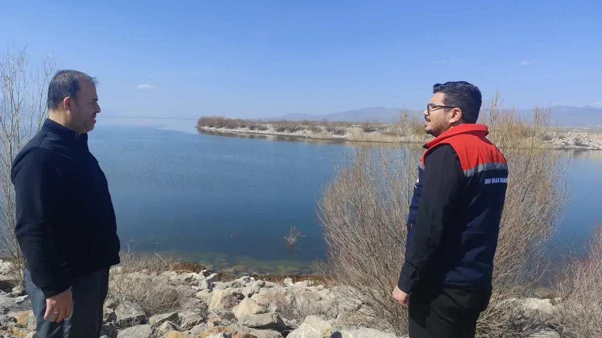 Yalıhüyük'te Kaçak Avcılık Denetimleri Devam Ediyor: 15 Haziran'a Kadar Sürecek Yalıhüyük'te Kaçak Avcılık Denetimleri Devam Ediyor: 15 Haziran'a Kadar Sürecek