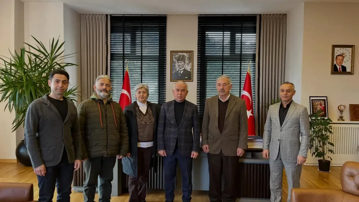 Şile'de Api Turizmi Semineri: Arıcılık Turizmi ve Yöresel Ekonomiye Katkı Hedefleniyor Şile'de Api Turizmi Semineri: Arıcılık Turizmi ve Yöresel Ekonomiye Katkı Hedefleniyor