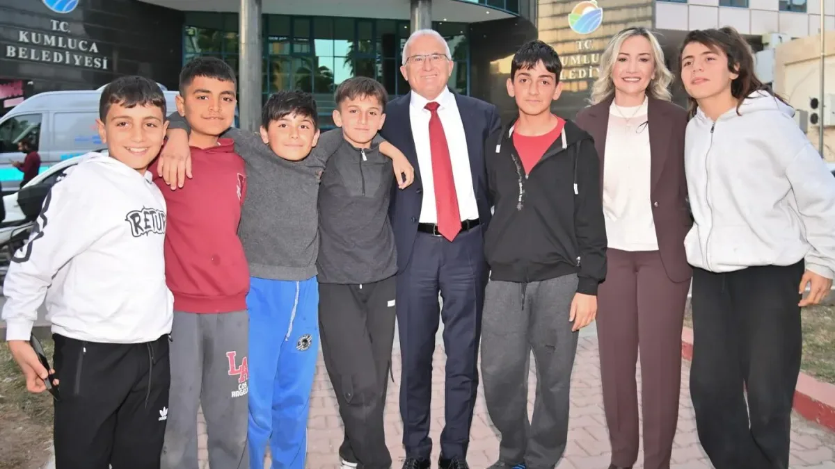 Kumluca'da Kadir Gecesi İftarı Birlik ve Beraberlik Ruhunu Pekiştirdi Kumluca'da Kadir Gecesi İftarı Birlik ve Beraberlik Ruhunu Pekiştirdi