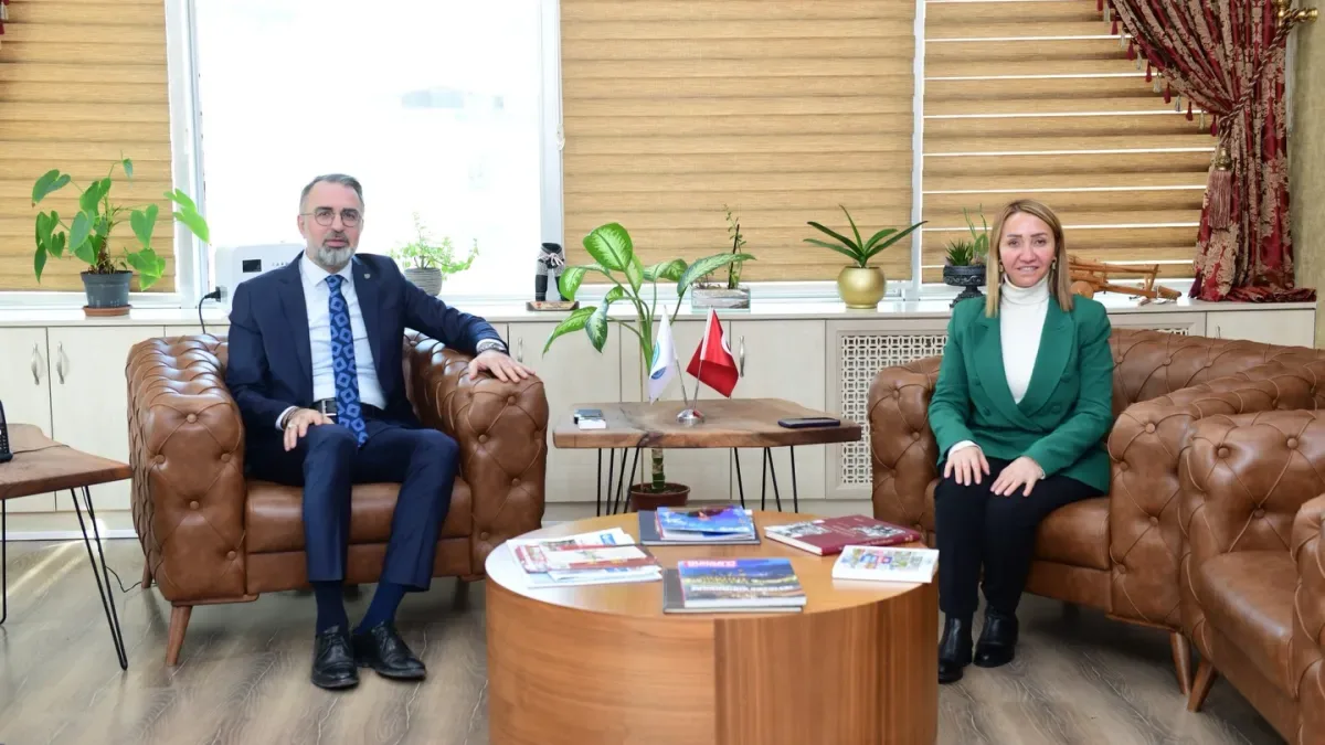 Bursa Kestel ve Pazaryeri Belediye Başkanları İş Birliği Görüşmesi Gerçekleştirdi Bursa Kestel ve Pazaryeri Belediye Başkanları İş Birliği Görüşmesi Gerçekleştirdi