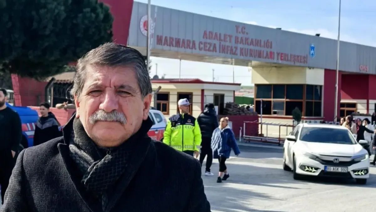 Mühip Kanko Silivri'de: 'Hukuksuzluğa Karşı Mücadele Devam Edecek' Mühip Kanko Silivri'de: 'Hukuksuzluğa Karşı Mücadele Devam Edecek'
