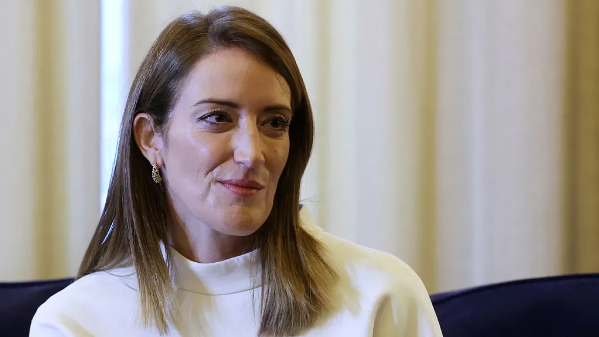 Avrupa Parlamentosu'nda Hamile Vekillere Oylama Esnekliği: Metsola'dan 'Cam Tavan' Yorumu Avrupa Parlamentosu'nda Hamile Vekillere Oylama Esnekliği: Metsola'dan 'Cam Tavan' Yorumu
