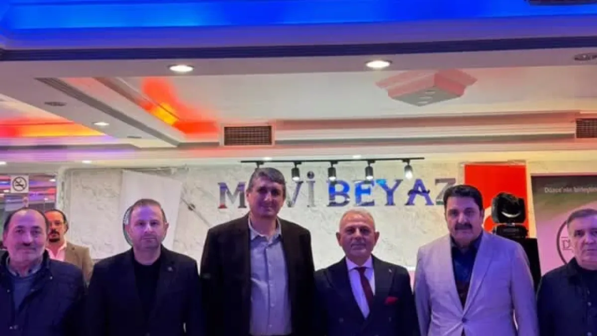 Pendik Düzceliler Derneği, Ramazan'da Buluştu: Murat Çevik ve Yönetim İftarda Bir Araya Geldi Pendik Düzceliler Derneği, Ramazan'da Buluştu: Murat Çevik ve Yönetim İftarda Bir Araya Geldi