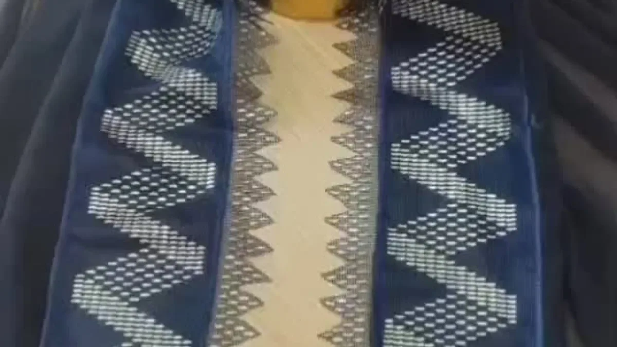 Pendik'te El Sanatları Rüzgarı: Tel Kırma ve İğne Oyası Namaz Örtüleri Üretiliyor Pendik'te El Sanatları Rüzgarı: Tel Kırma ve İğne Oyası Namaz Örtüleri Üretiliyor