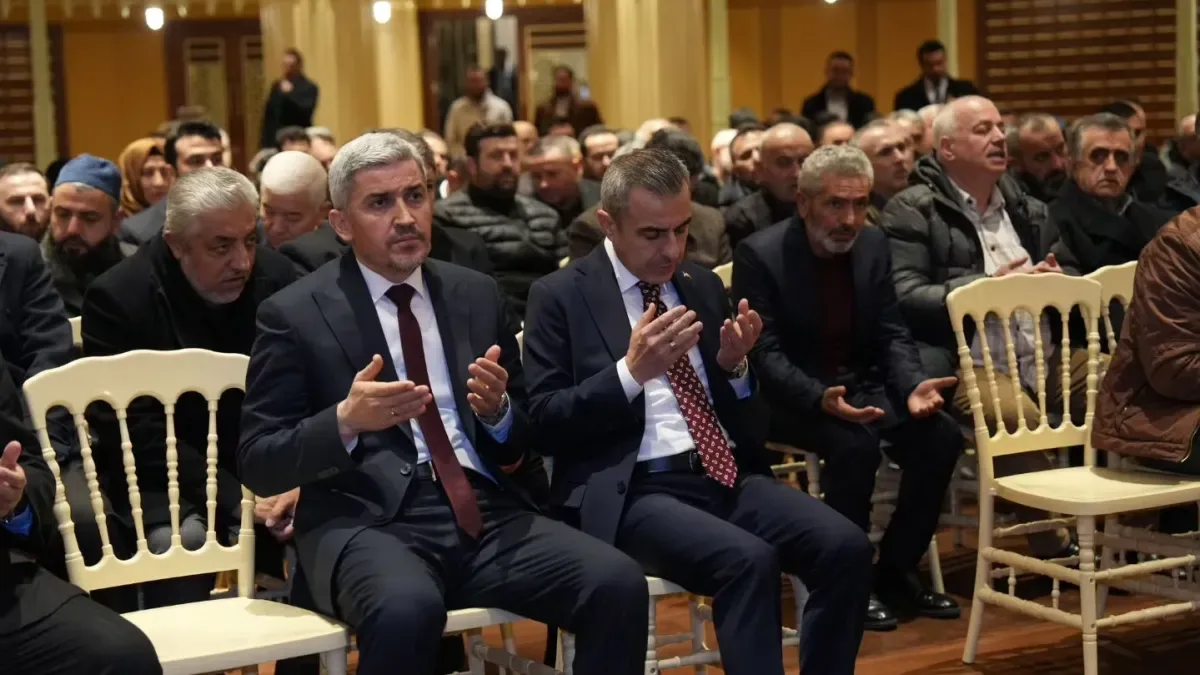 Beyoğlu Kaymakamı, Ramazan Ayındaki Özverili Çalışmaları Ödüllendirdi Beyoğlu Kaymakamı, Ramazan Ayındaki Özverili Çalışmaları Ödüllendirdi