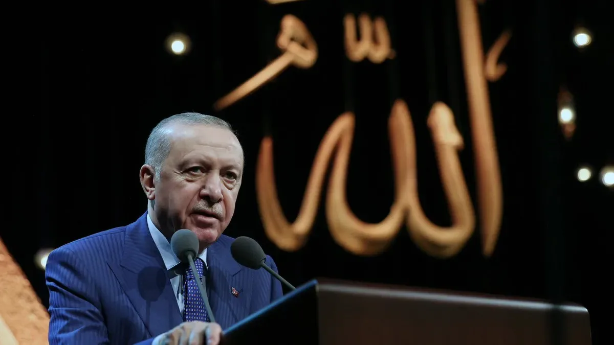 Cumhurbaşkanı Erdoğan: "Kur'an-ı Kerim, Gençliğimizin Manevi Mihenk Taşıdır" | Yarışma Ödül Töreni Cumhurbaşkanı Erdoğan: "Kur'an-ı Kerim, Gençliğimizin Manevi Mihenk Taşıdır" | Yarışma Ödül Töreni